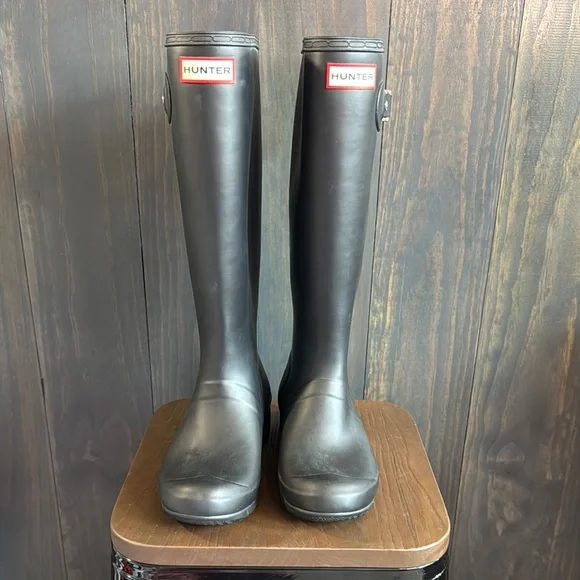 Hunter Boots Black Tall Rain Boots Womens 7 - Picture 10 of 10